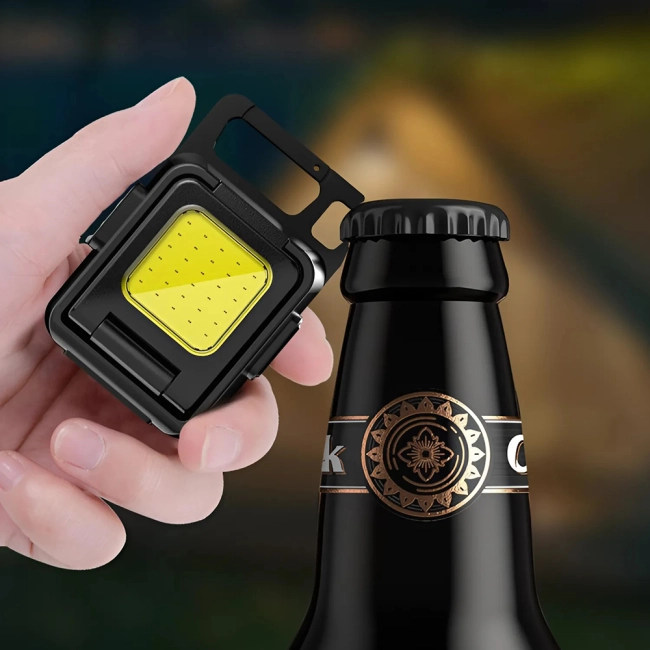 Мини-фонарик с открывашкой