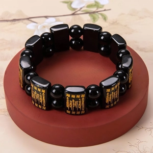 Браслет с символами на руку