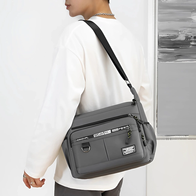 чоловіча сумка з відділеннями