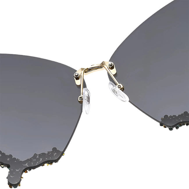 очки в форме крыльев бабочки