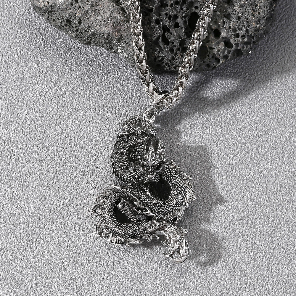 Кулон Dragon
