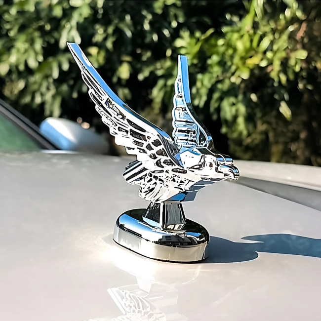 літаючий орел на капот