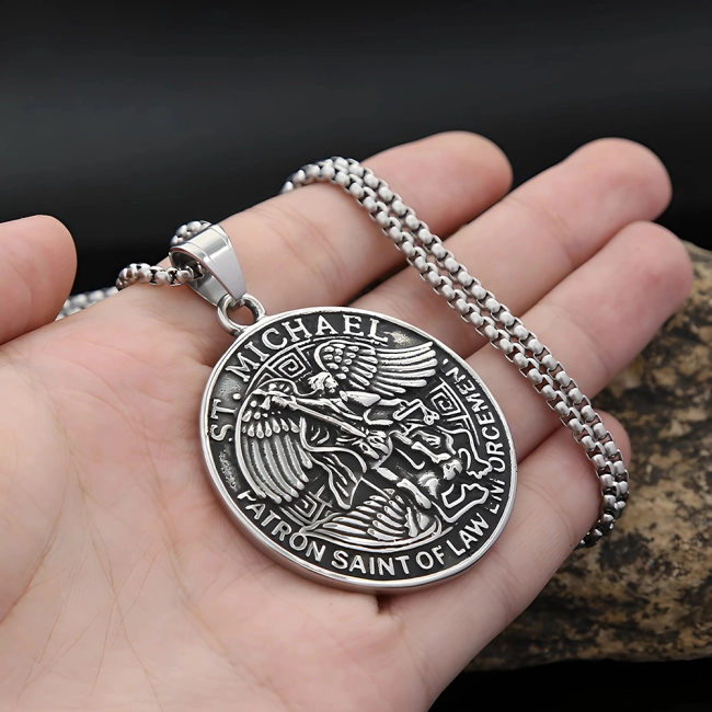 підвіска Святий Михаїл