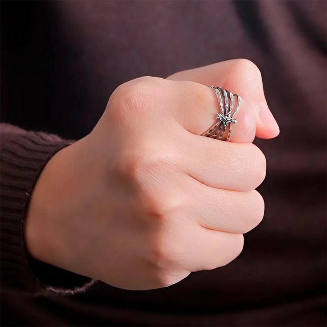 каблучка з павуком