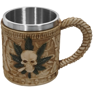 Кружка с костями и черепами кружка с костями
