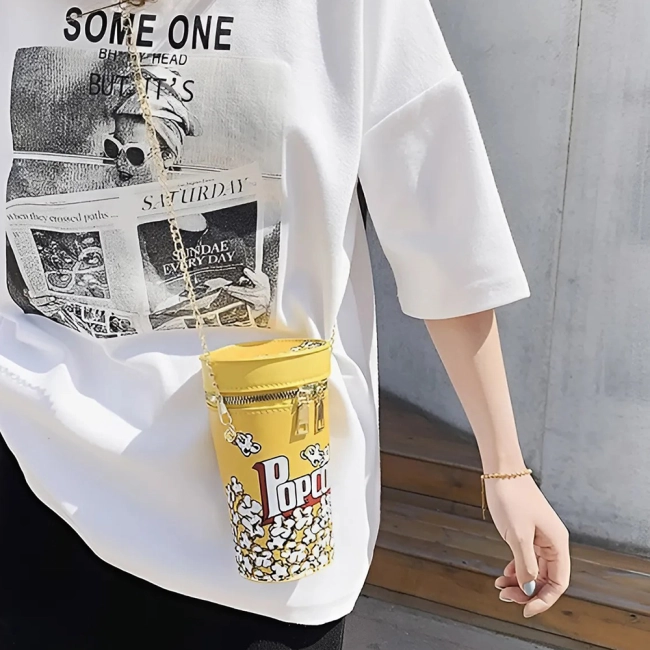 Купити сумку через плече на ланцюжку