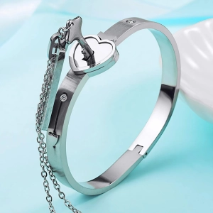 Парные украшения для влюбленных