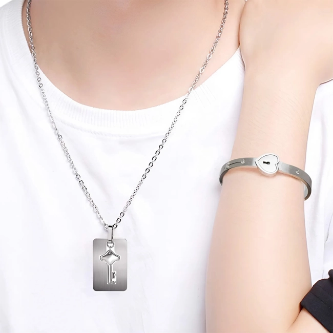 Кулон с браслетом для пар