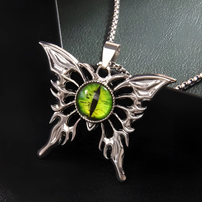 кулон с бабочкой