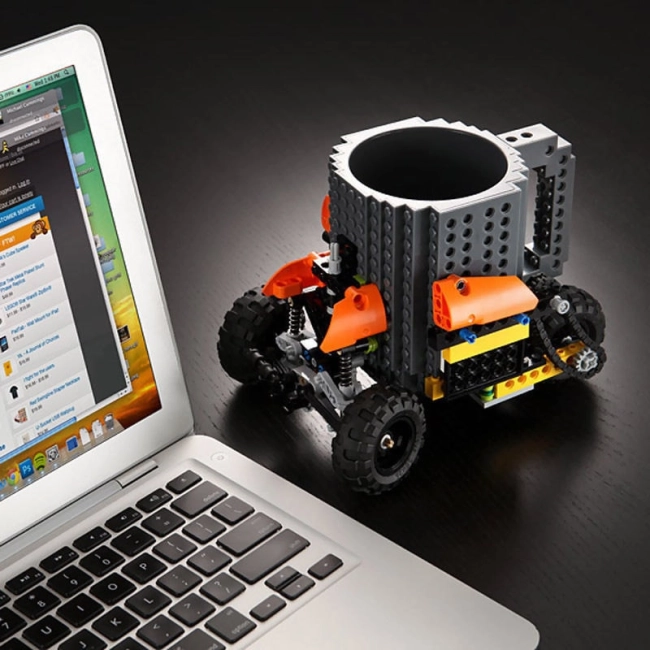 чашка в виде конструктора