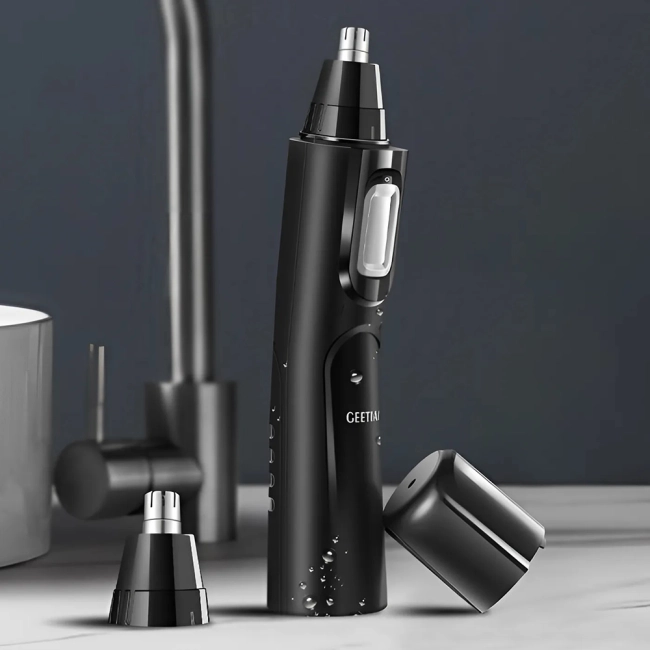 Маленький тример для волосся в носі