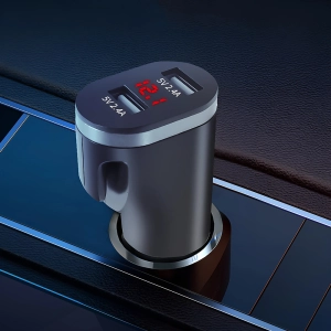 Зарядка для телефона от прикуривателя машины со стеклобоем и стропорезом зарядка для телефона от прикуривателя машины