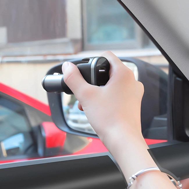 зарядка в прикуриватель со стропорезом