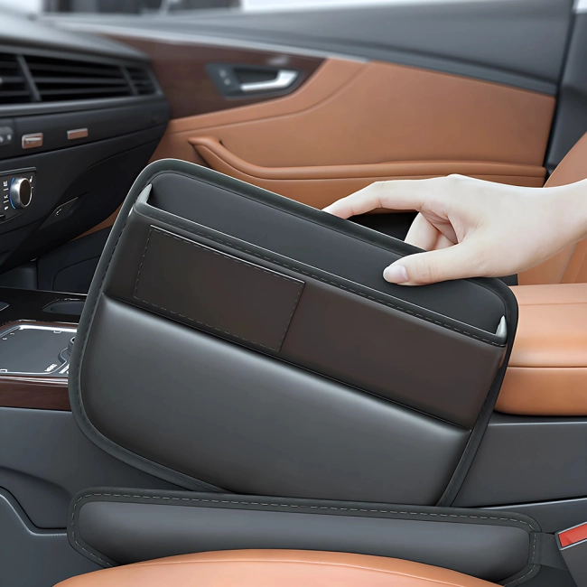 кишеня для дрібниць в авто