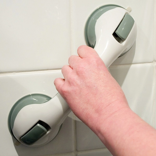 ручка присоска для ванної