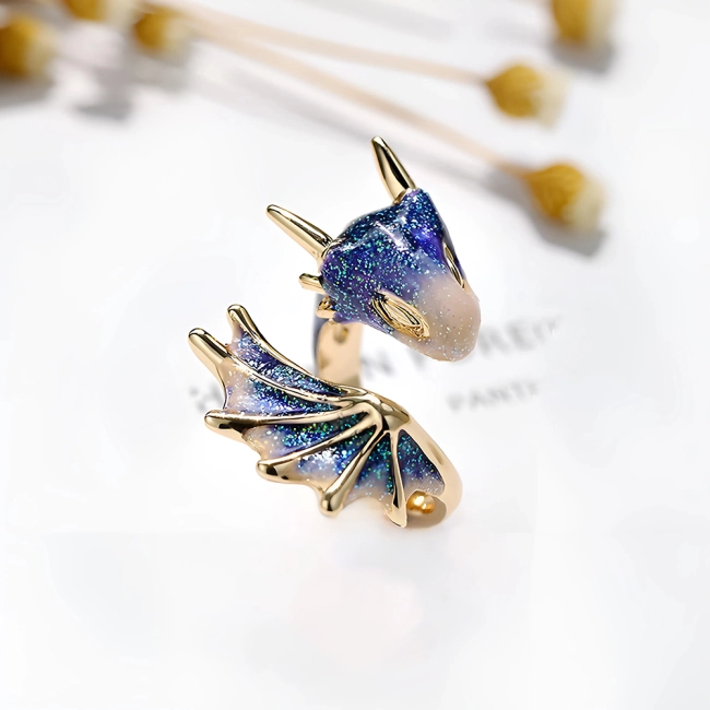 женское кольцо с драконом