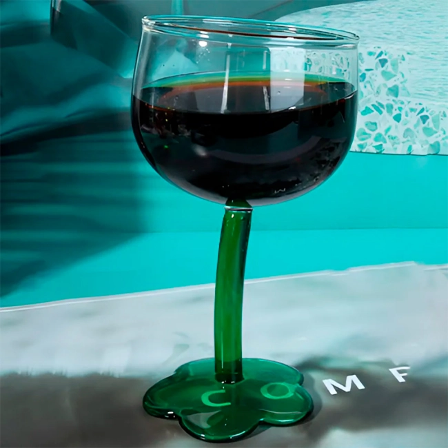 бокал с ножкой цветочек