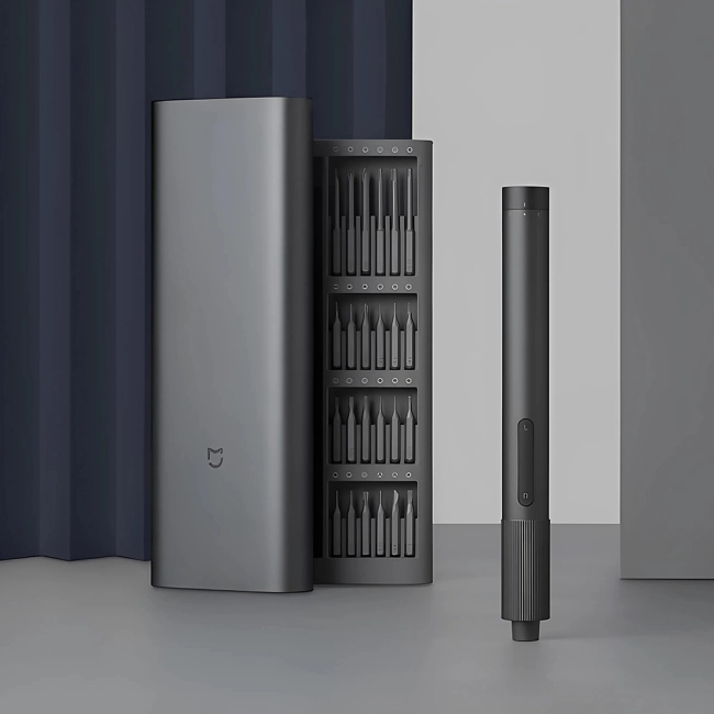 прецизионная отвертка с битами