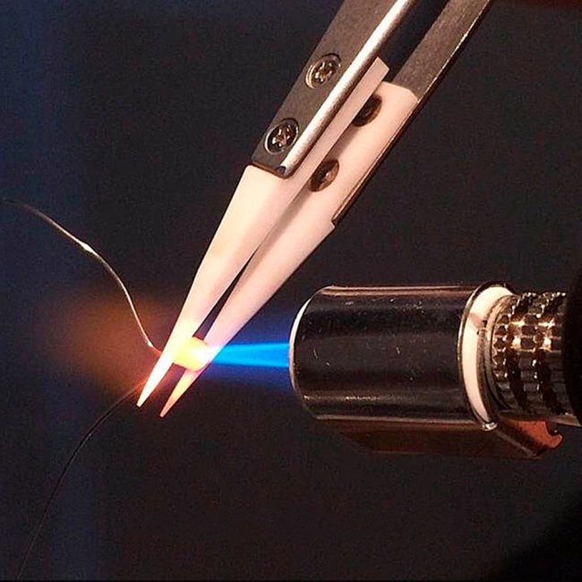 набор из трех пинцетов