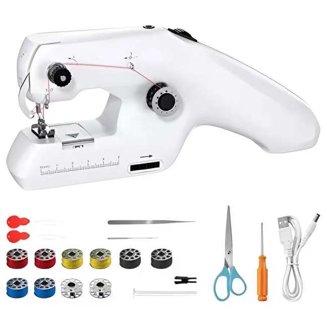 Маленькая швейная машинка