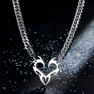 ланцюжок із серцем