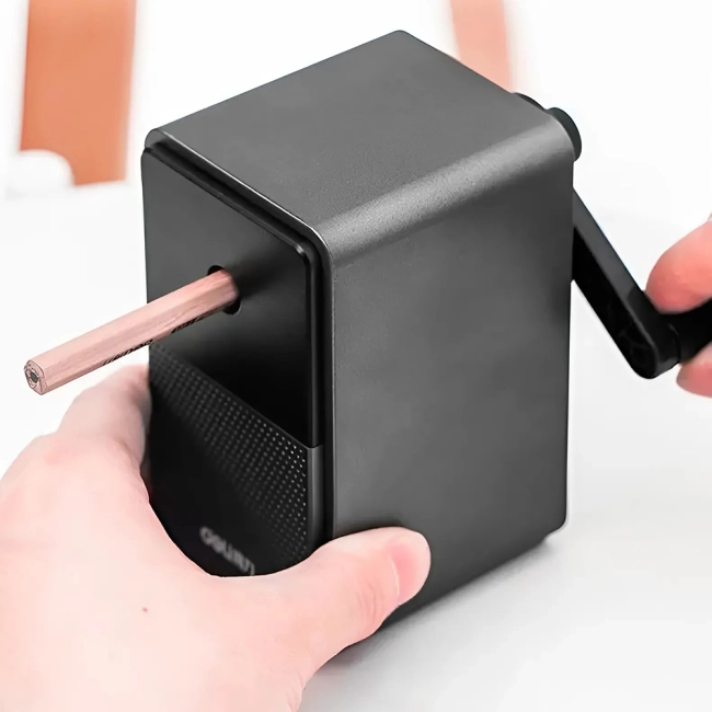 механічна точилка для олівців