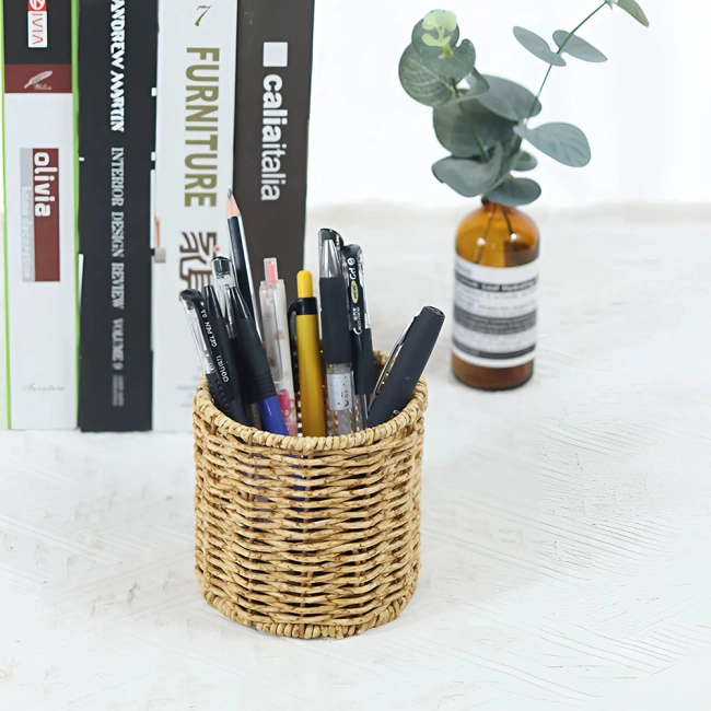 плетеный органайзер для ручек
