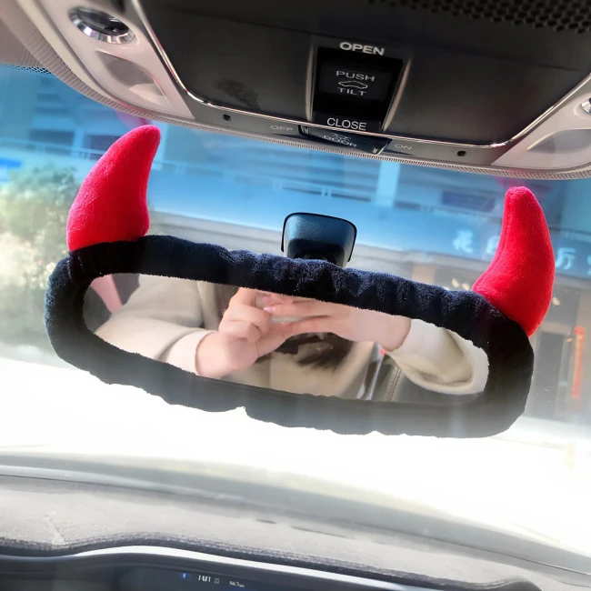 накладка на зеркало заднего вида в машину