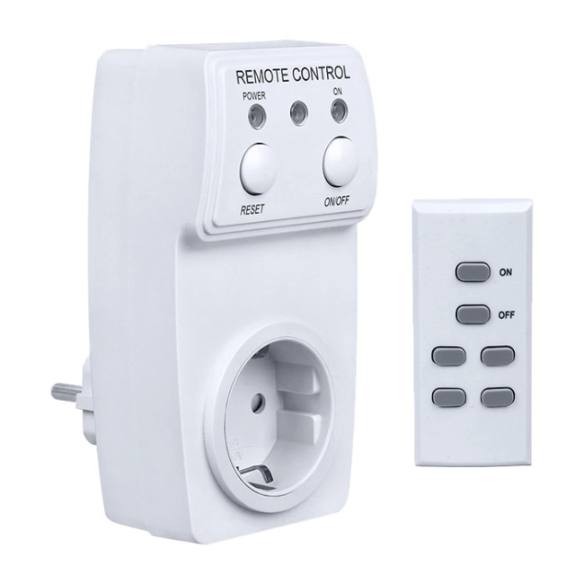 Розетка с пультом управления