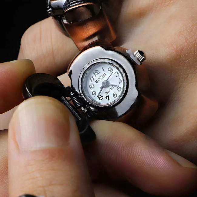 перстень с часами