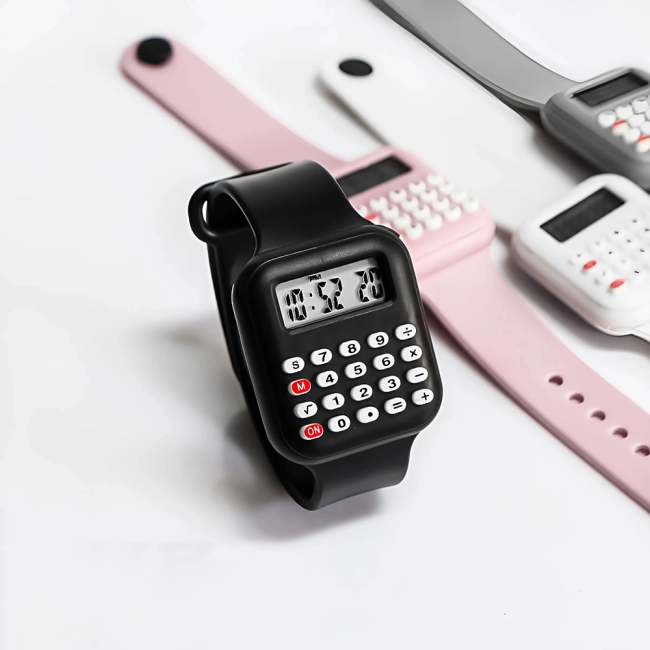 наручний калькулятор з годинником