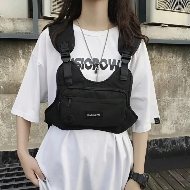 Нагрудна сумка у вигляді жилета