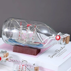 Декор с кораблем в бутылке с подсветкой декор с кораблем