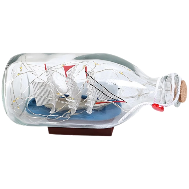 фигурка корабля в бутылке