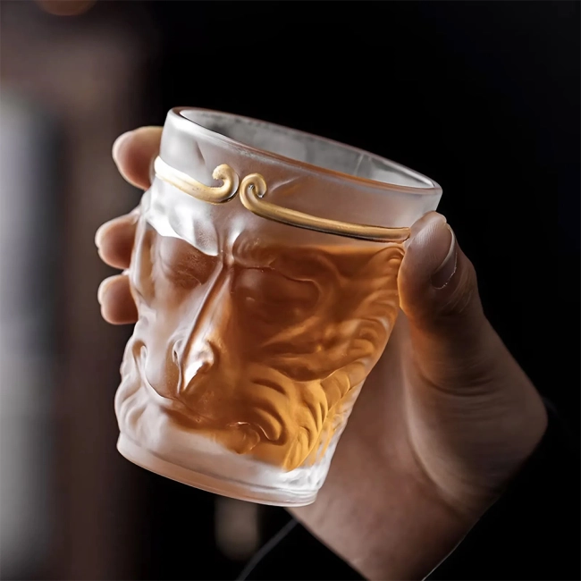 Стопка с лицом