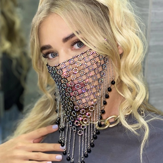 Женская подвеска для лица