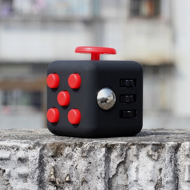 Кубик антистресс с кнопками