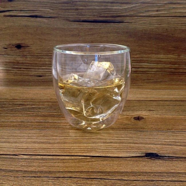 стакан с двойными стенками