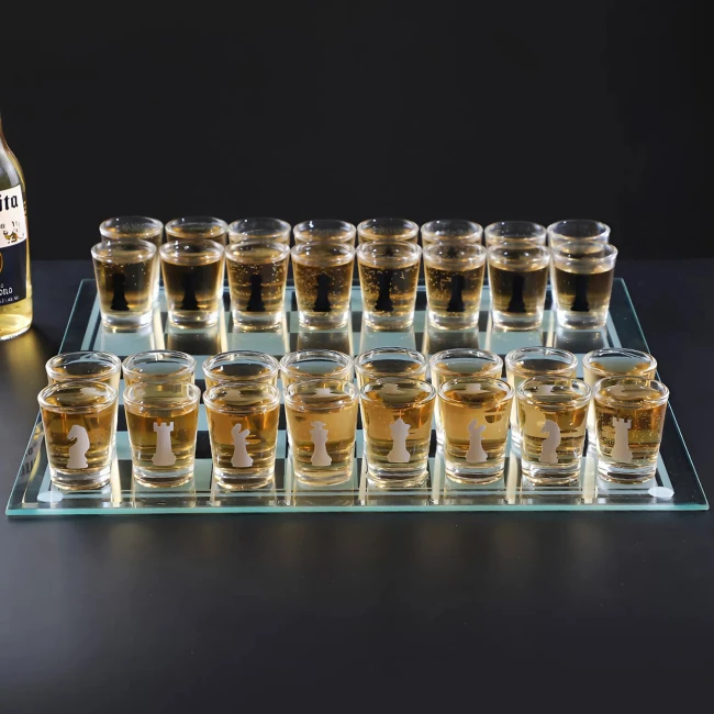 Шахи з чарками