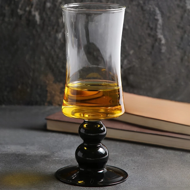 бокал под коктейль