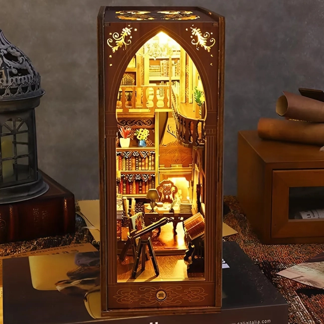 румбокс на книжную полку