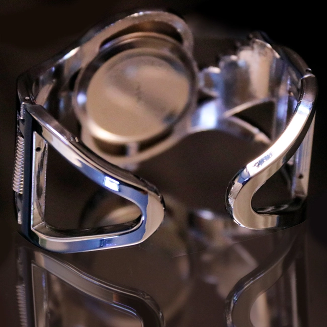 открытый браслет-часы