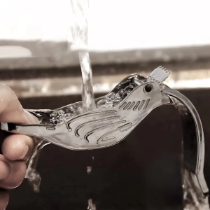 ручной пресс для лимона