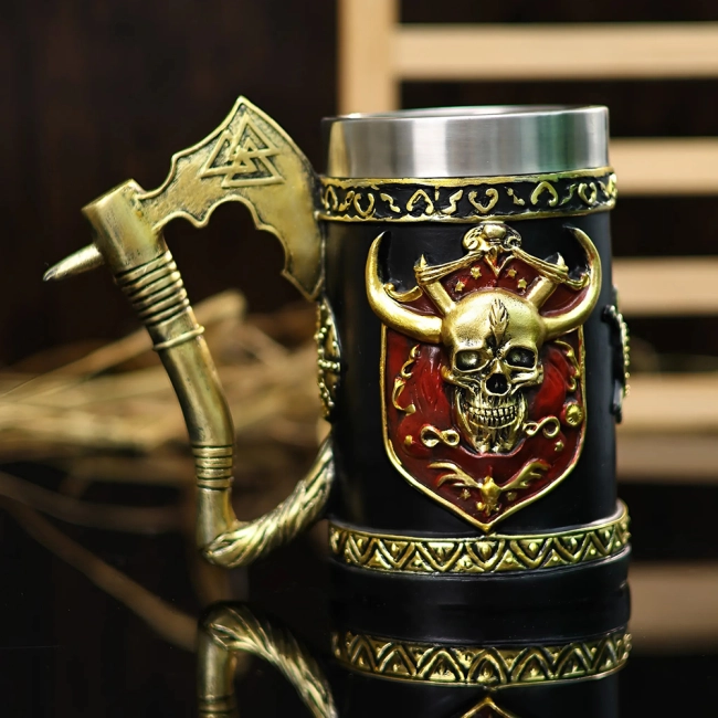 горнятко з сокирою вікінгів