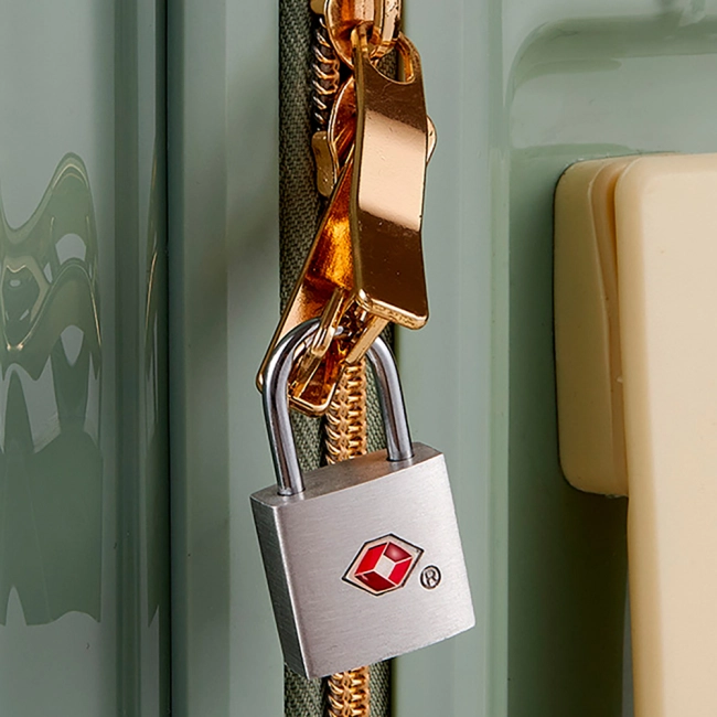 навісний замок для валізи