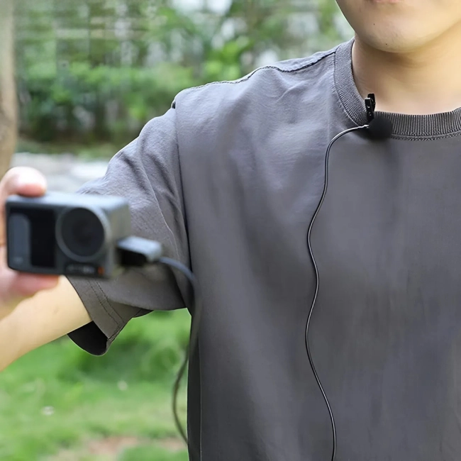 петличный микрофон для записи звука