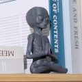 фігурка прибульця