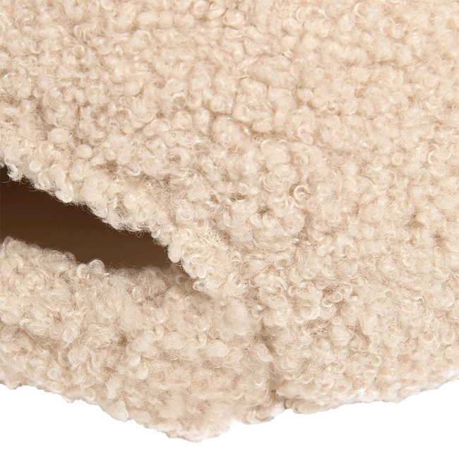 женская теплая кепка