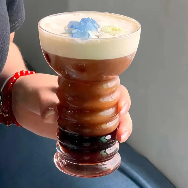 стакан с узким дном