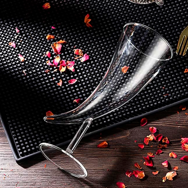 бокал с рогом